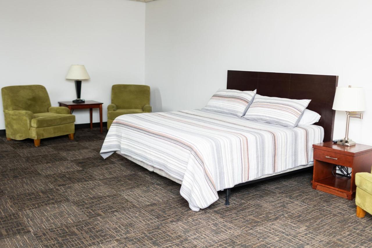 Mountain View Lodge Clifford Экстерьер фото